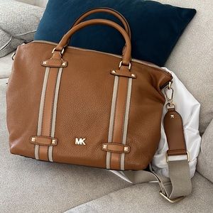 NWOT Michael kors brown bag with straps